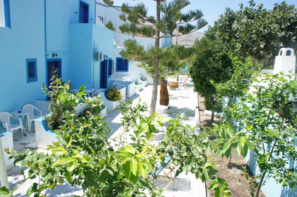 Dimitris Villa Kamári エクステリア 写真